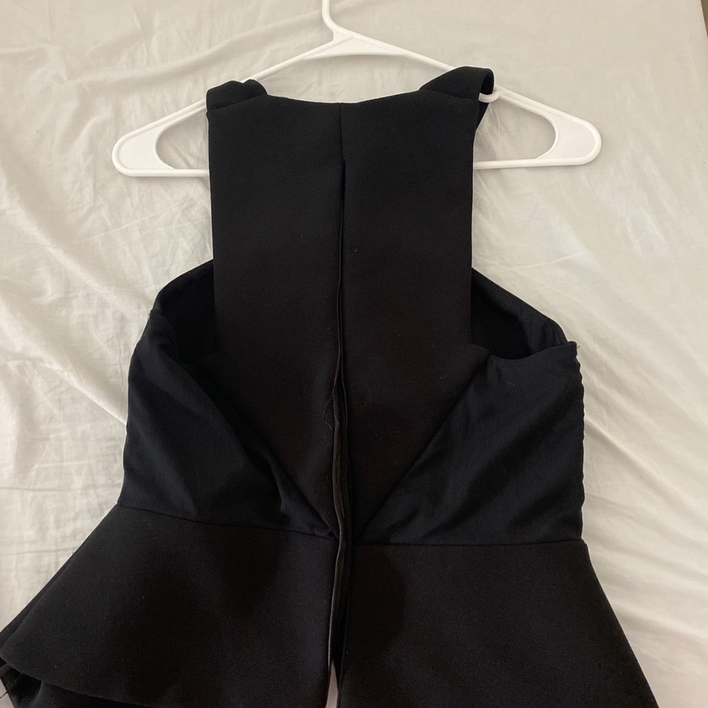 Cute black top